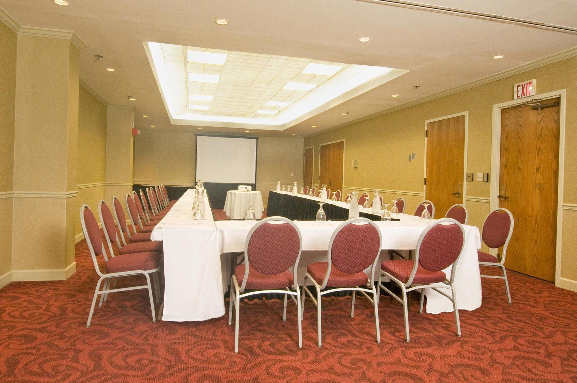 Embassy Suites By Hilton Atlanta Galleria Smyrna Extérieur photo