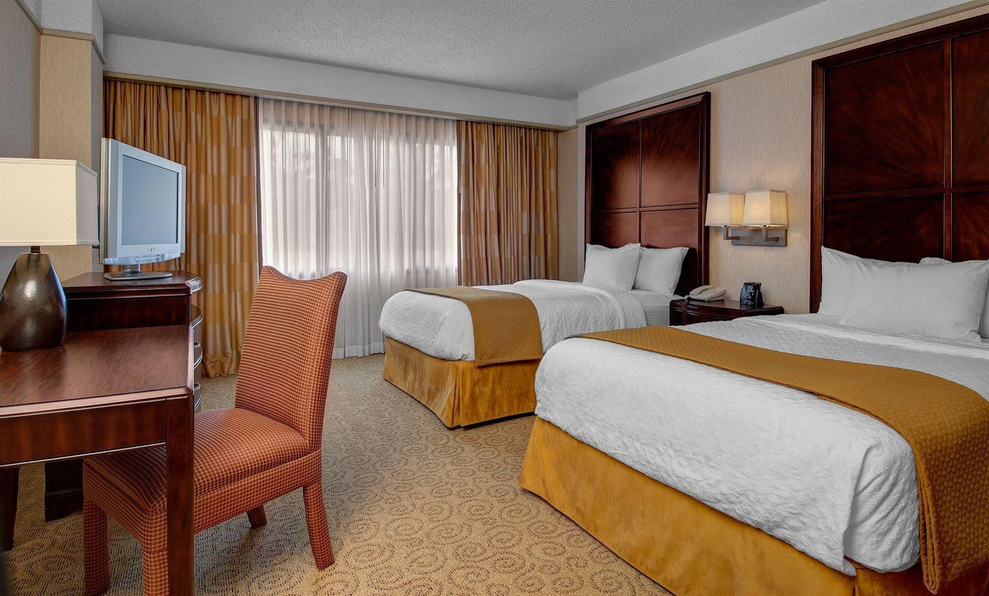 Embassy Suites By Hilton Atlanta Galleria Smyrna Extérieur photo